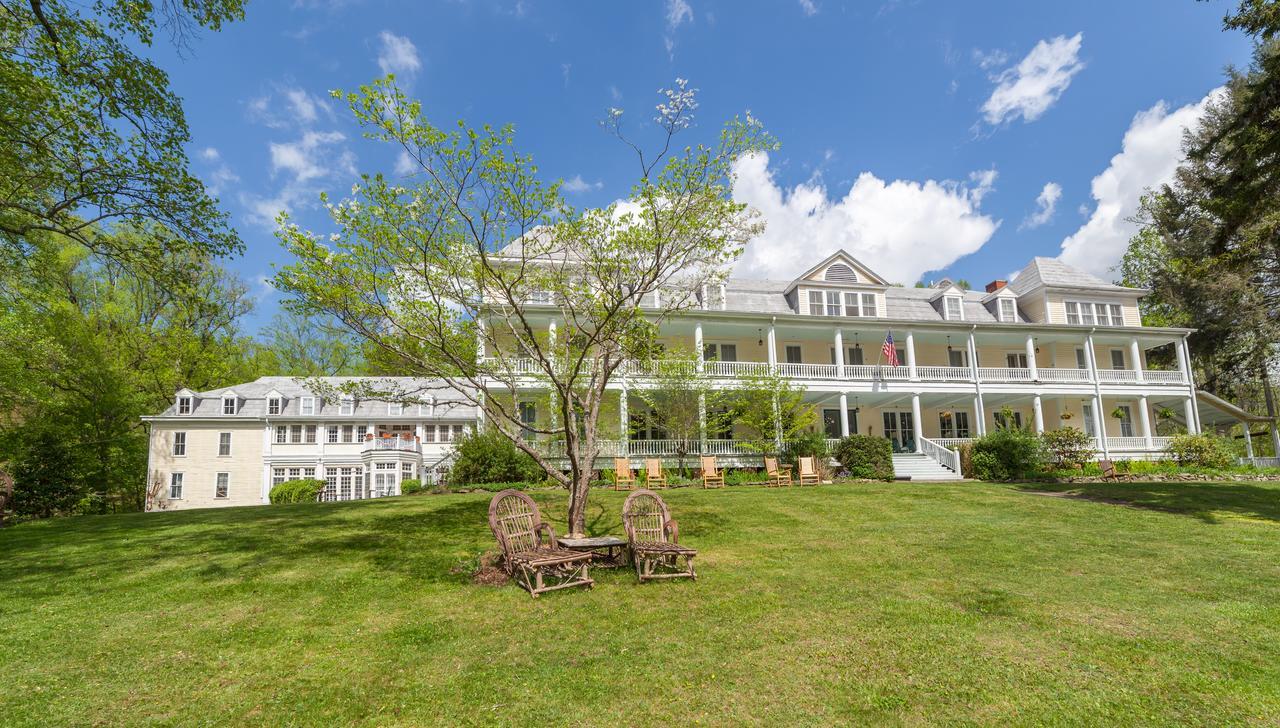 Grand Old Lady Hotel Waynesville Exterior photo