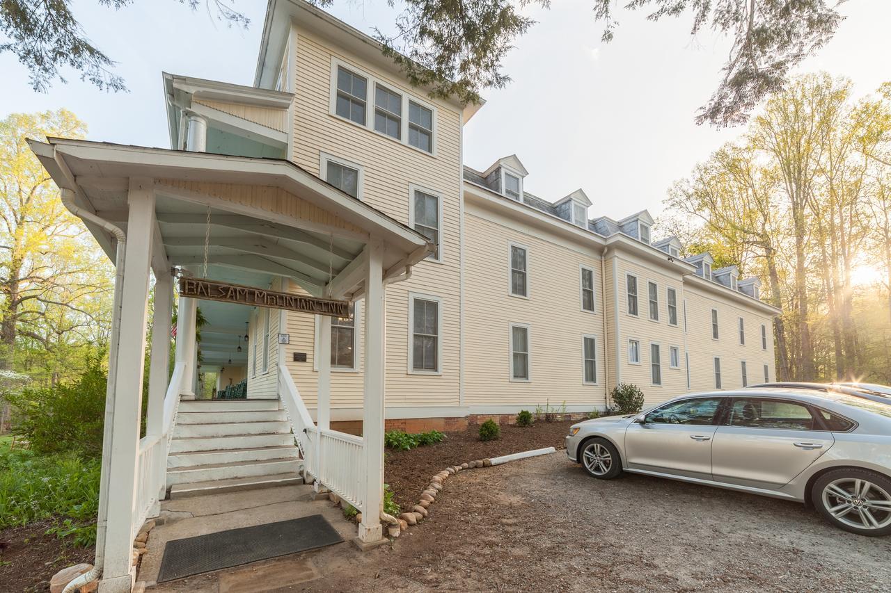 Grand Old Lady Hotel Waynesville Exterior photo